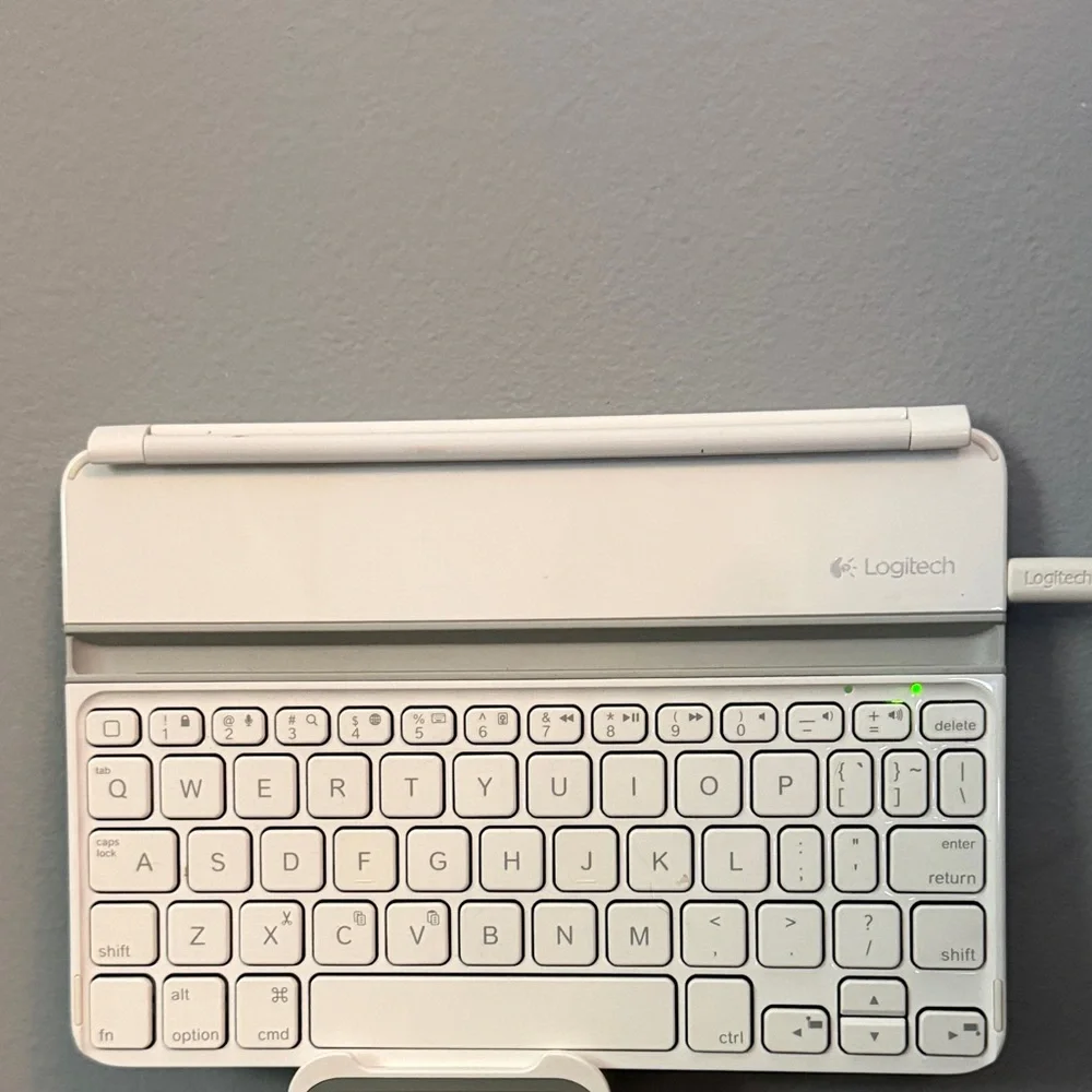Logitech White Tablet Keyboard